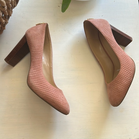 Michael Kors python embroidered rose pink wood chunky heels - Picture 3 of 14